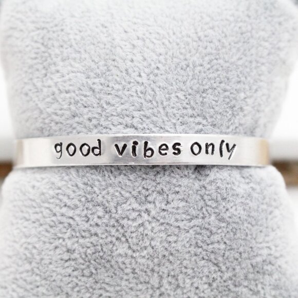 Good Vibes Only - Hand Stamped Anodized Aluminum Bangle - Adjustable - Picture 10 of 11